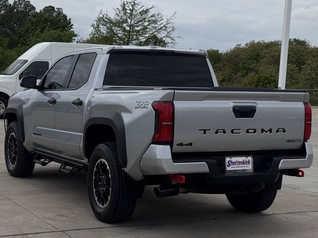 Used 2024 Toyota Tacoma TRD Off-Road image 4