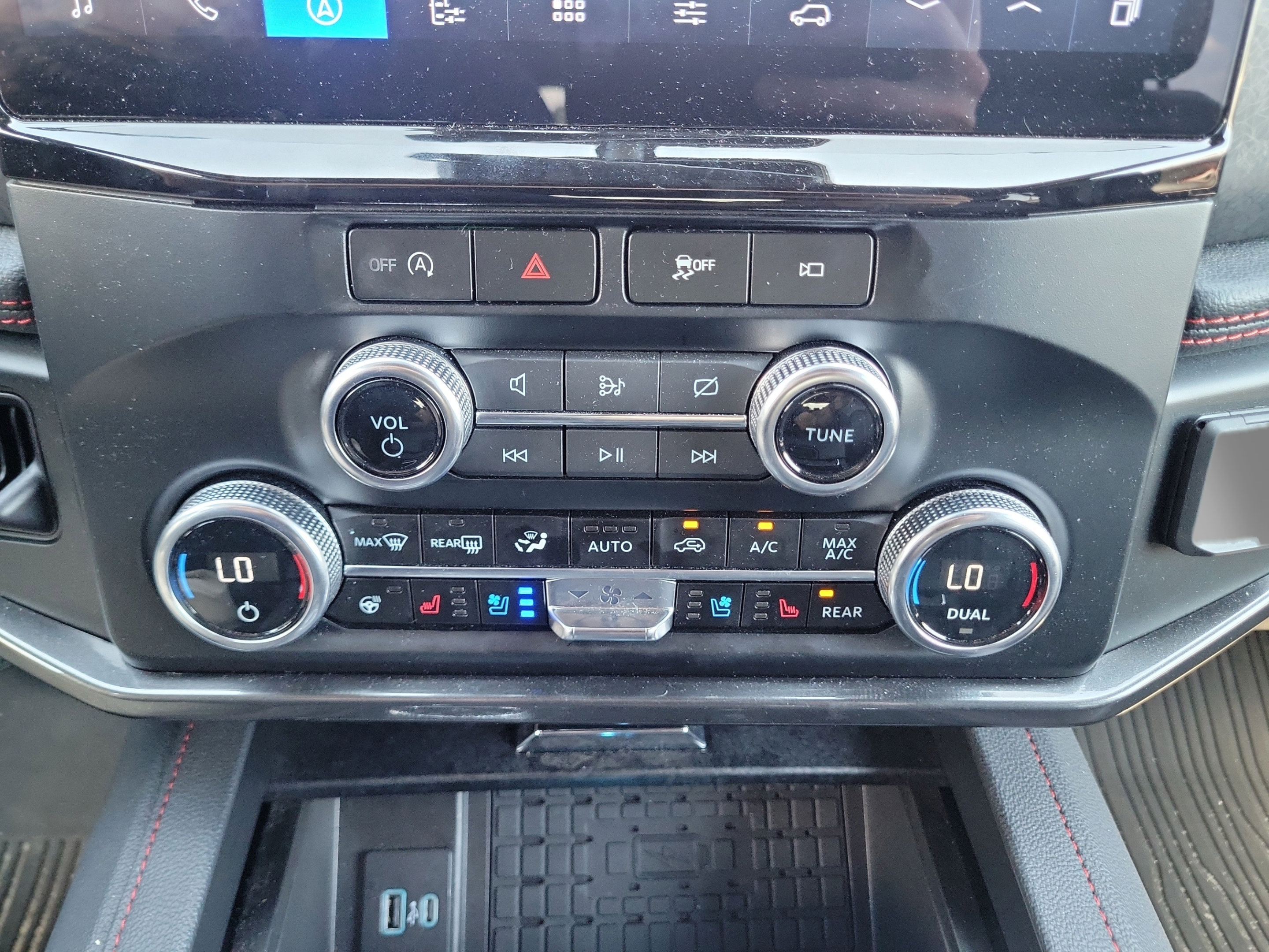 Used 2024 Ford Expedition Max Limited RWD image 36