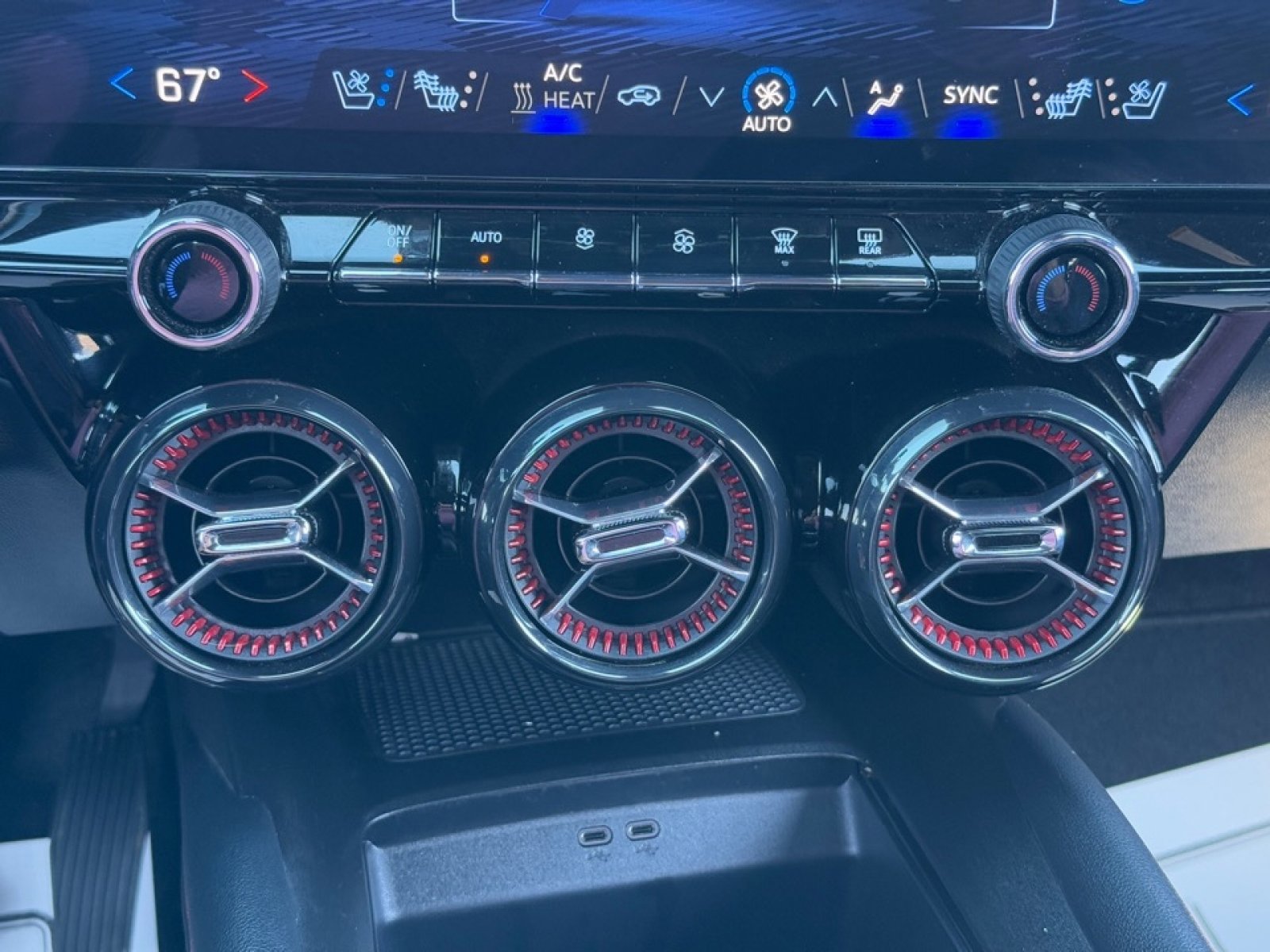 Used 2024 Chevrolet Blazer EV RS image 32