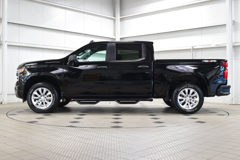 Used 2022 Chevrolet Silverado 1500 Custom AWD/4WD image 4