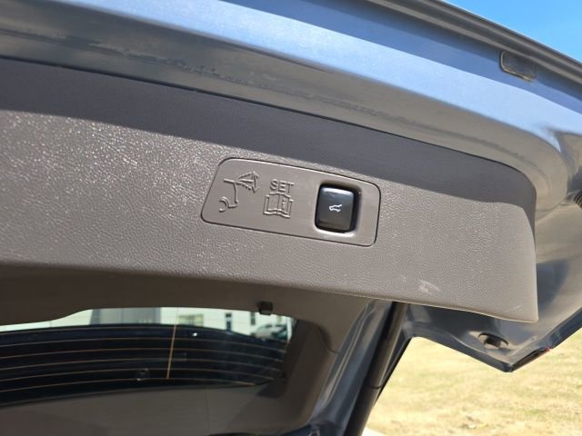 Used 2023 Lincoln Corsair Reserve image 28