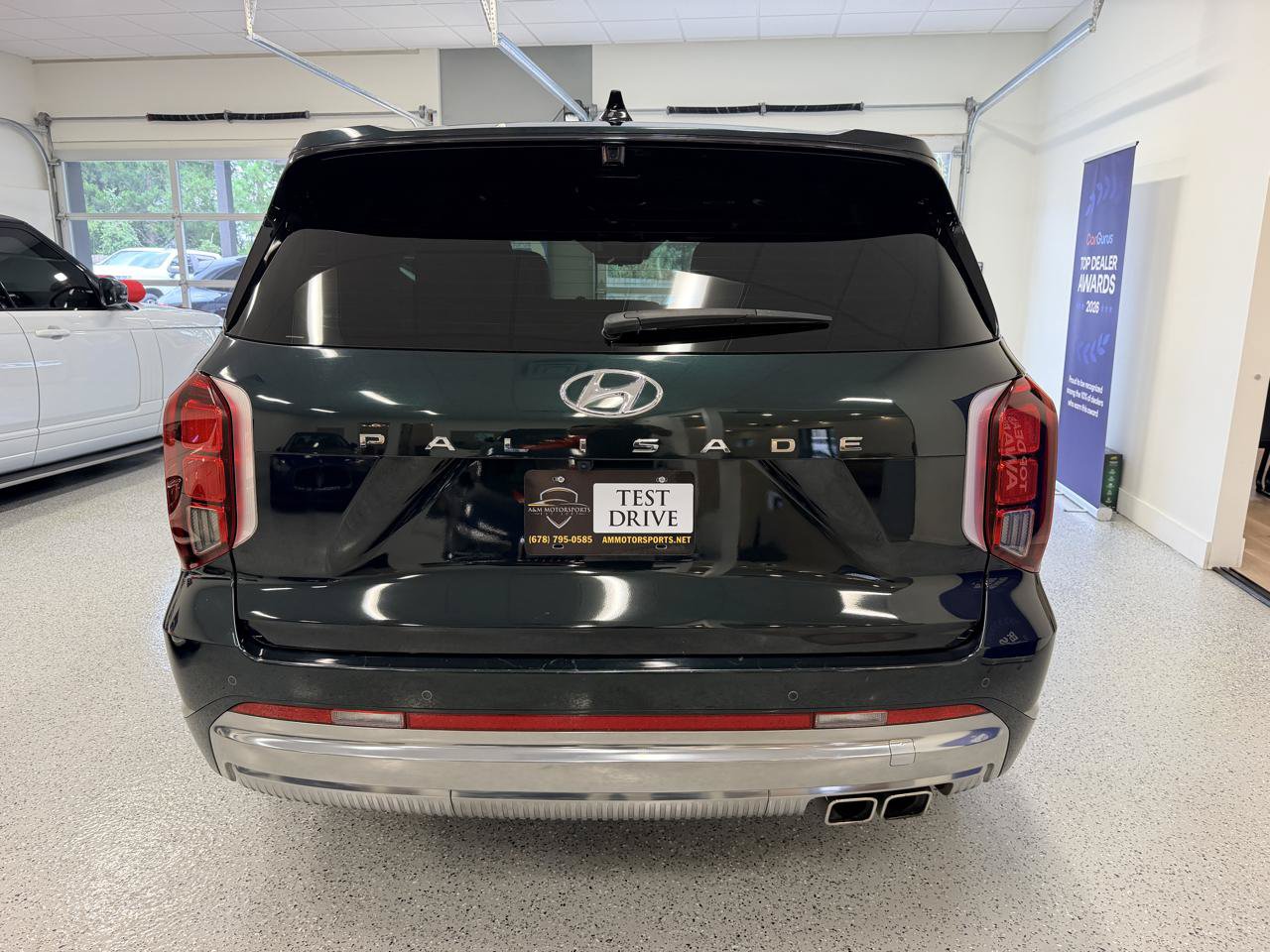 Used 2023 Hyundai Palisade Calligraphy FWD image 11