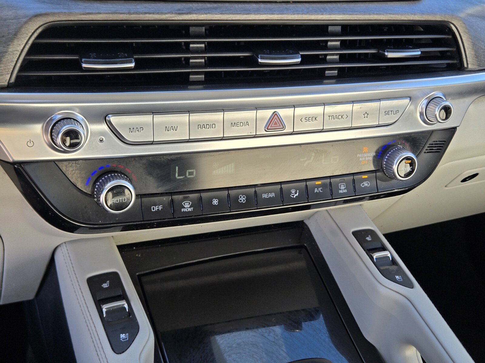 Used 2020 Kia Telluride EX w/ Towing Package image 21