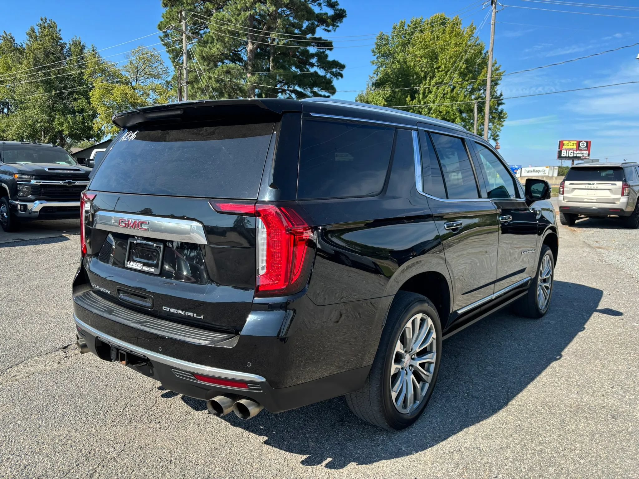 Used 2021 GMC Yukon Denali w/ Denali Ultimate Package AWD/4WD image 5