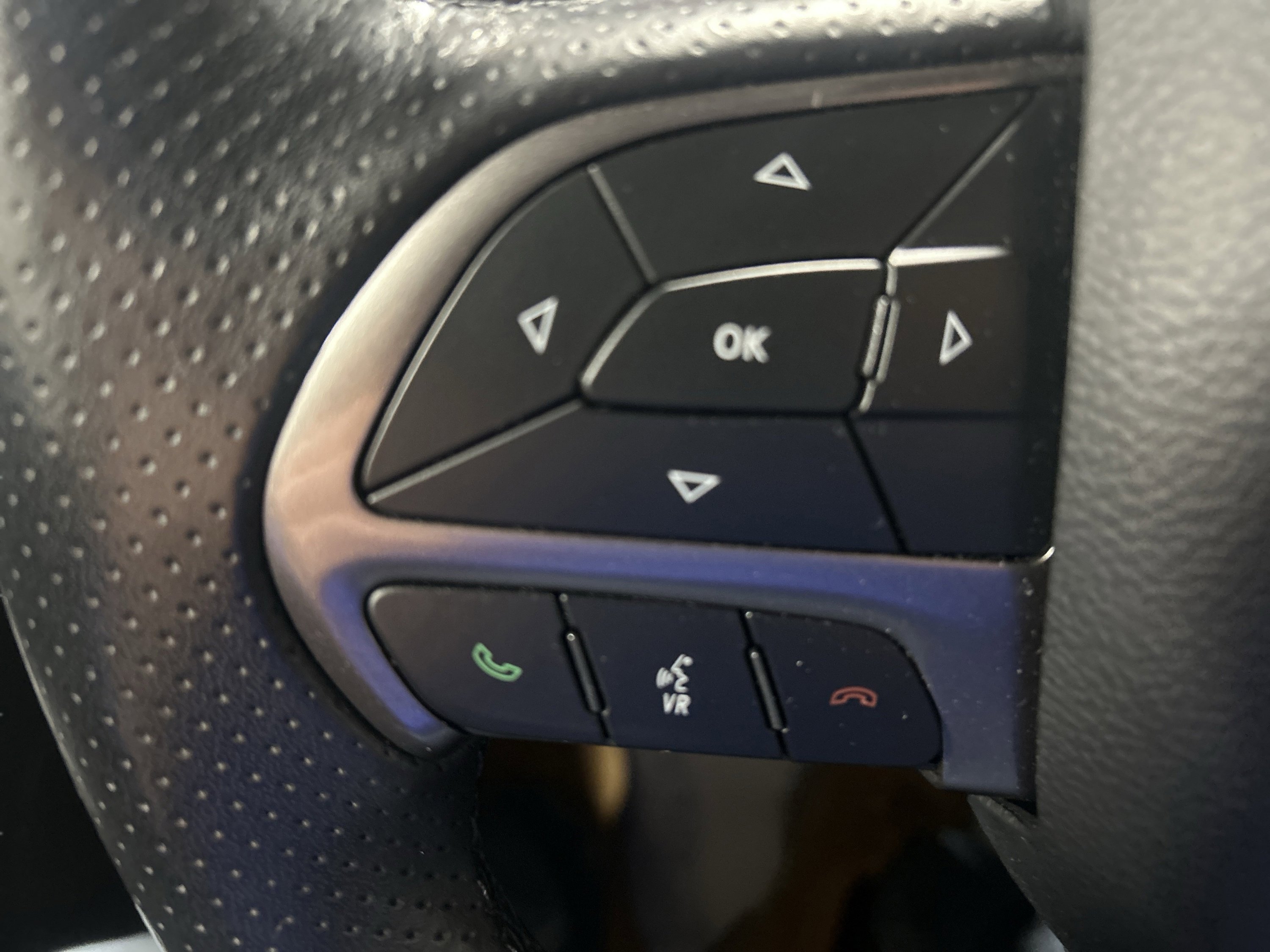 Used 2024 Dodge Durango SXT image 17