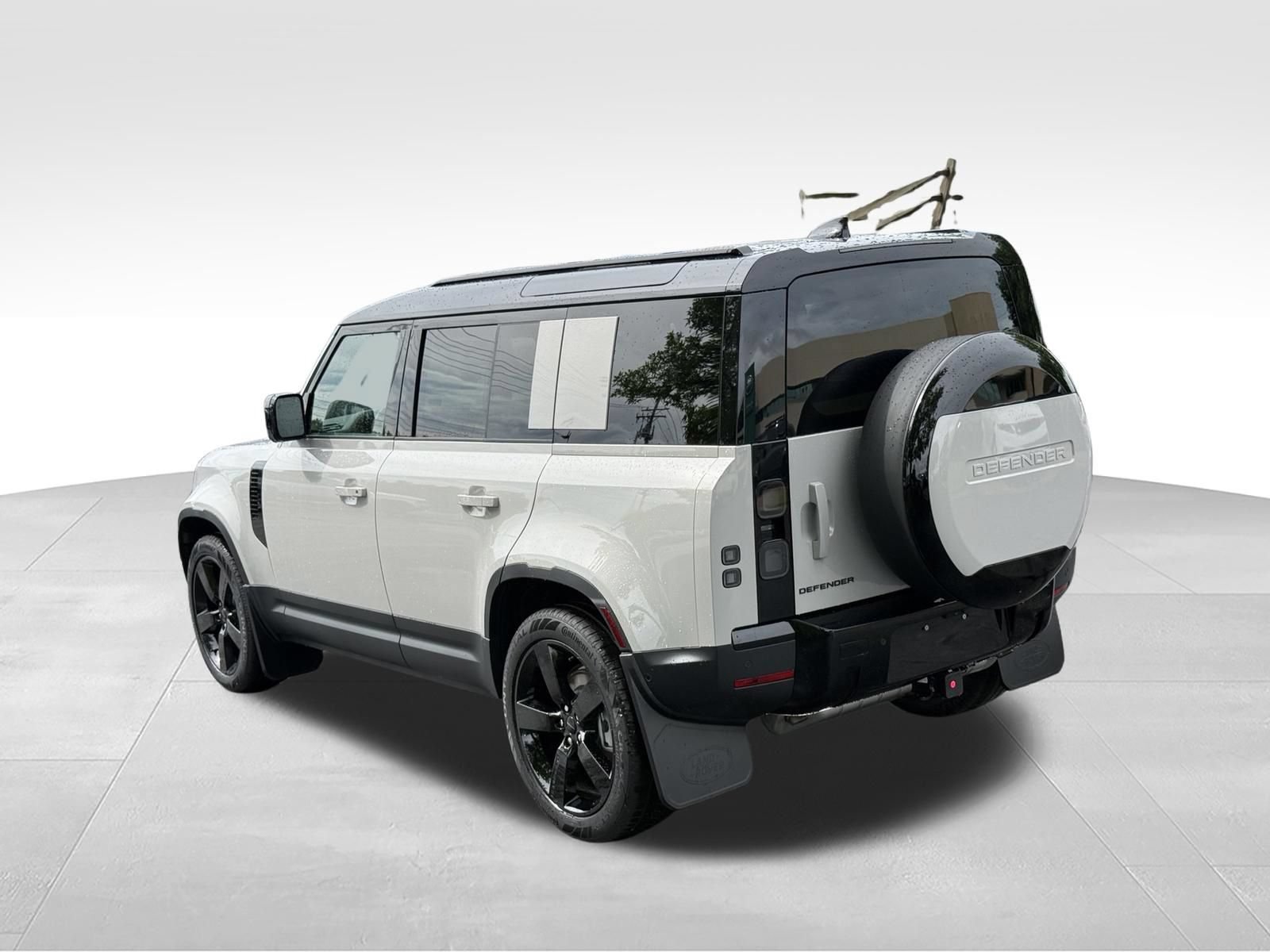 New 2026 Land Rover Defender 110 S AWD/4WD image 3