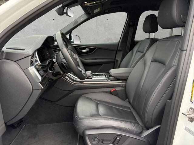 Used 2025 Audi Q7 3.0T Premium Plus image 19