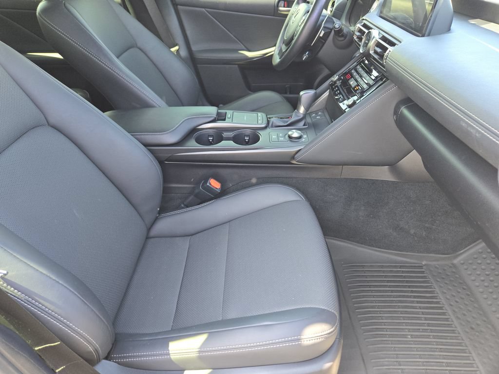 Used 2022 Lexus IS 300 w/ Premium Package RWD image 14