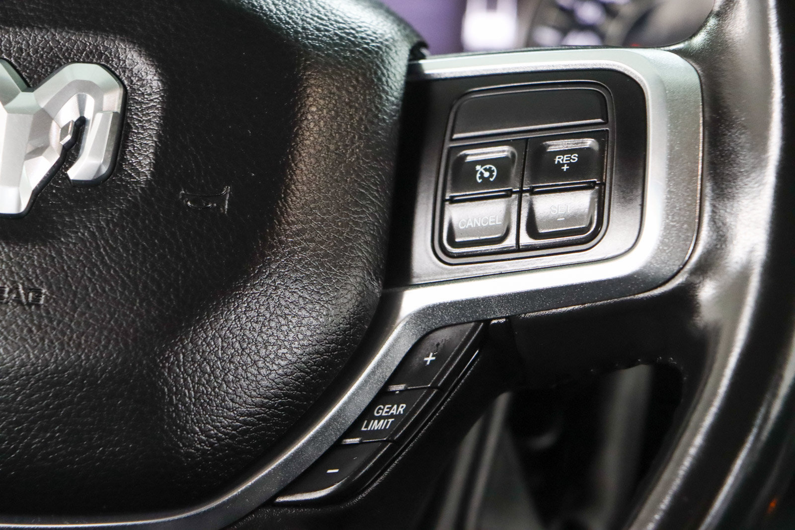 Used 2020 RAM 2500 Laramie AWD/4WD image 15