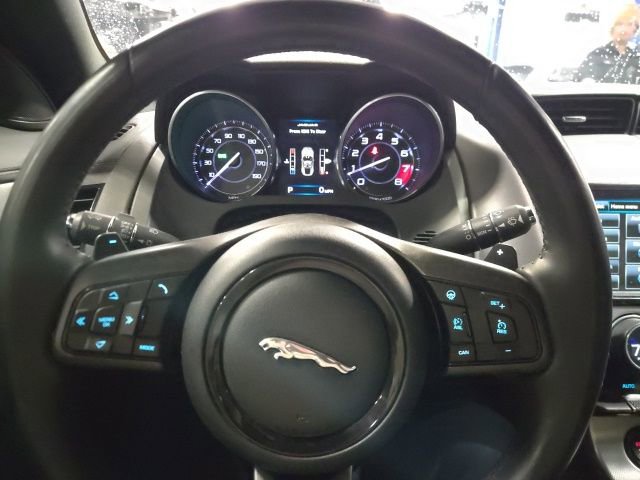 Used 2015 Jaguar F-TYPE Coupe image 14