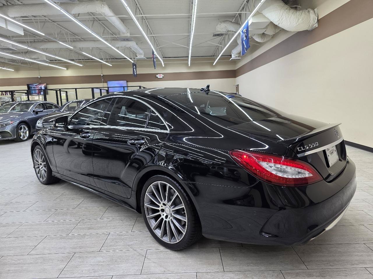 Used 2015 Mercedes-Benz CLS 550 image 8