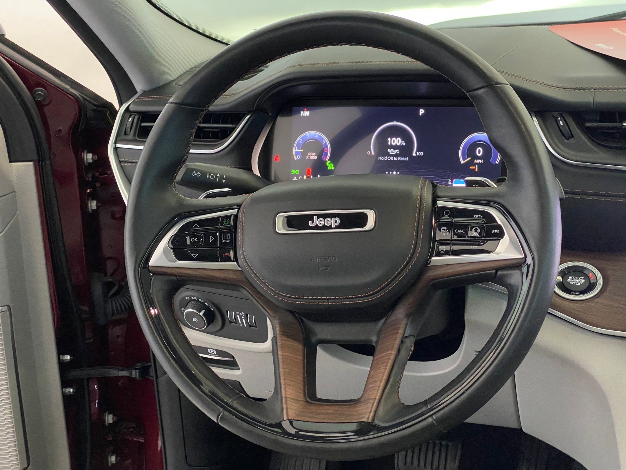 Used 2022 Jeep Grand Cherokee L Summit w/ Advanced Protech Group IV image 16