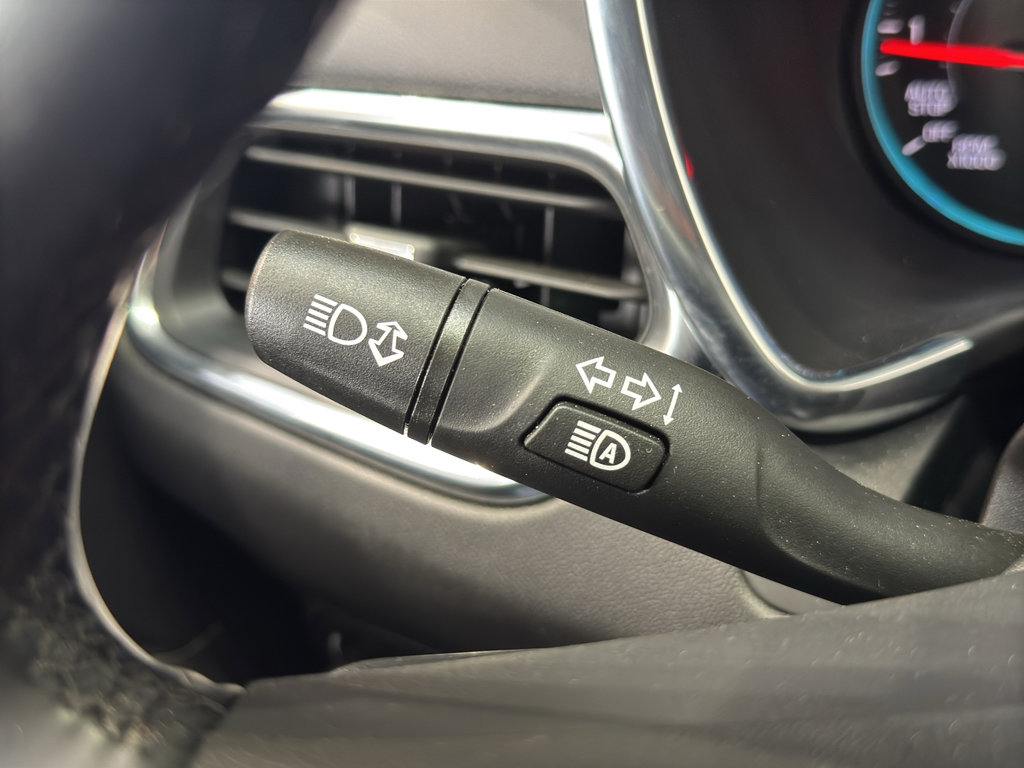 Used 2024 Chevrolet Equinox LT w/ LPO, Floor Liner Package FWD image 21