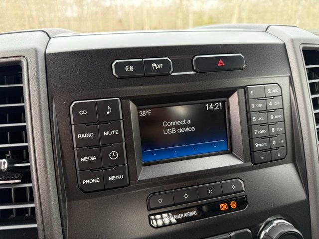 Certified 2017 Ford F550 4x4 Regular Cab Super Duty image 27