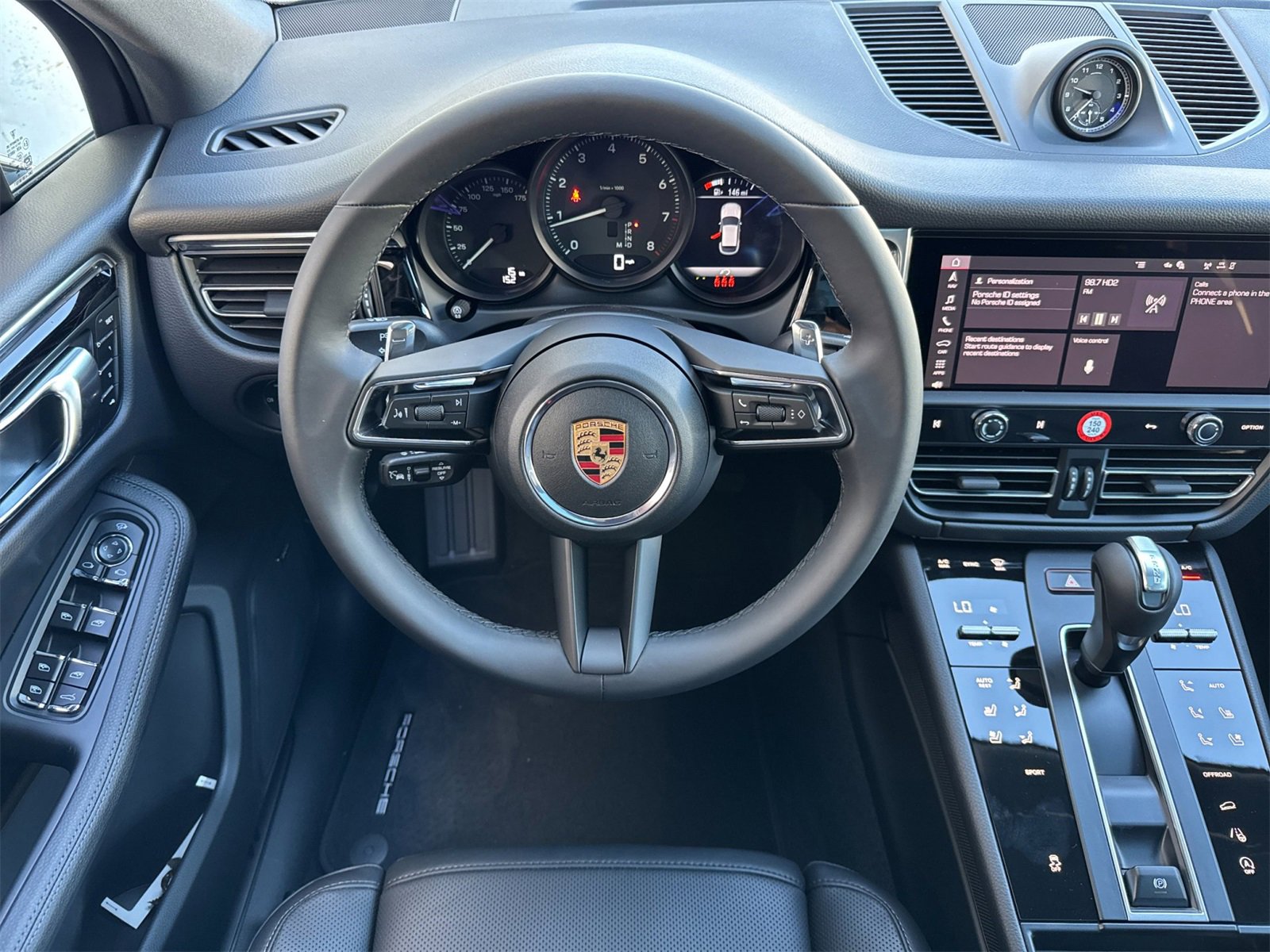 New 2026 Porsche Macan image 15