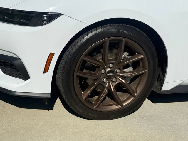 Used 2025 Ford Mustang Premium RWD image 4