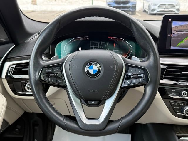 Used 2022 BMW 540i xDrive w/ Premium Package image 41