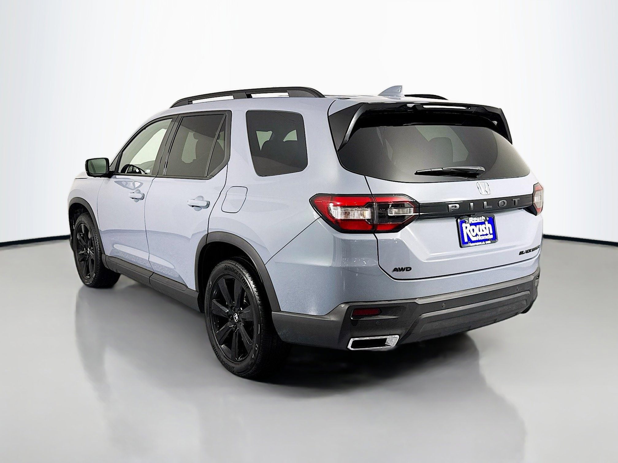 Certified 2025 Honda Pilot Black Edition image 7