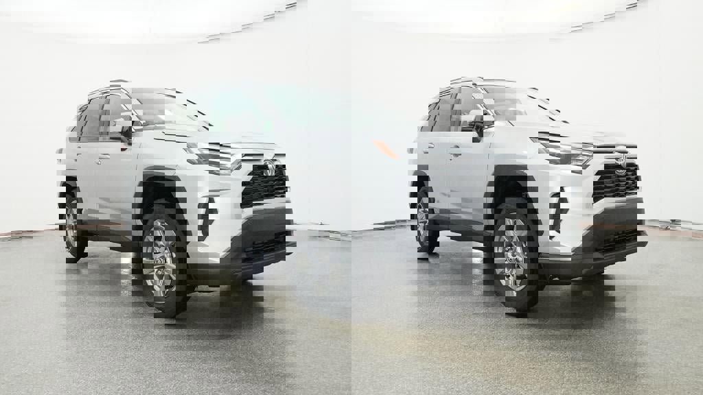 New 2025 Toyota RAV4 XLE image 29