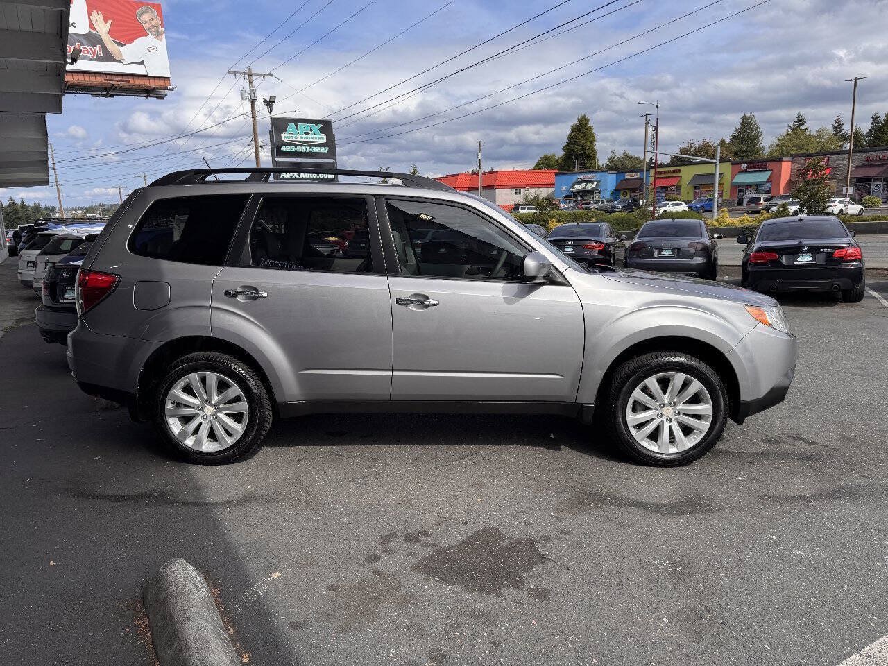 Used 2011 Subaru Forester 2.5X Premium AWD/4WD image 9