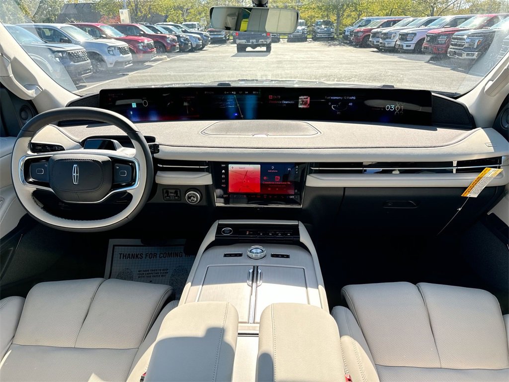 New 2025 Lincoln Navigator L Reserve image 10