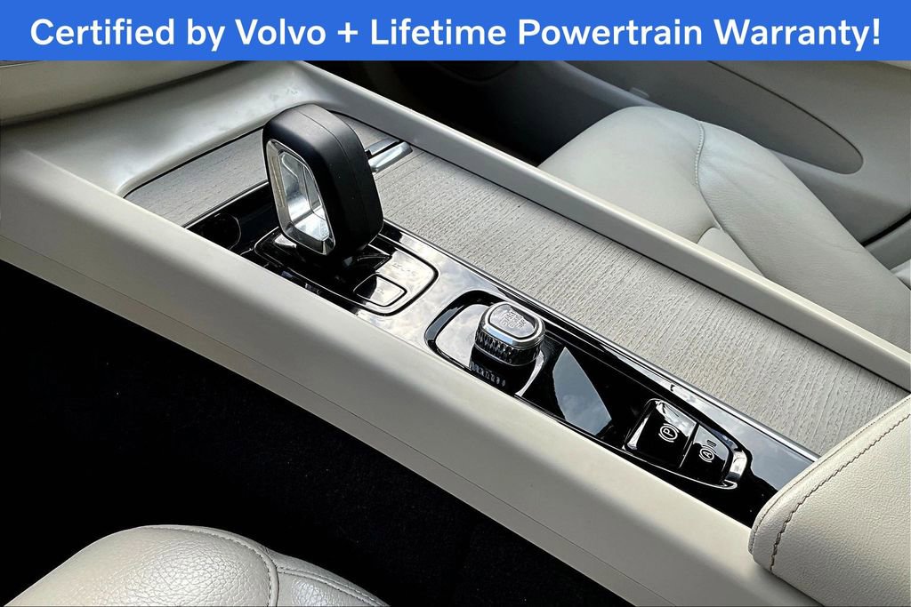 Used 2023 Volvo XC60 B5 Plus w/ Climate Package image 19
