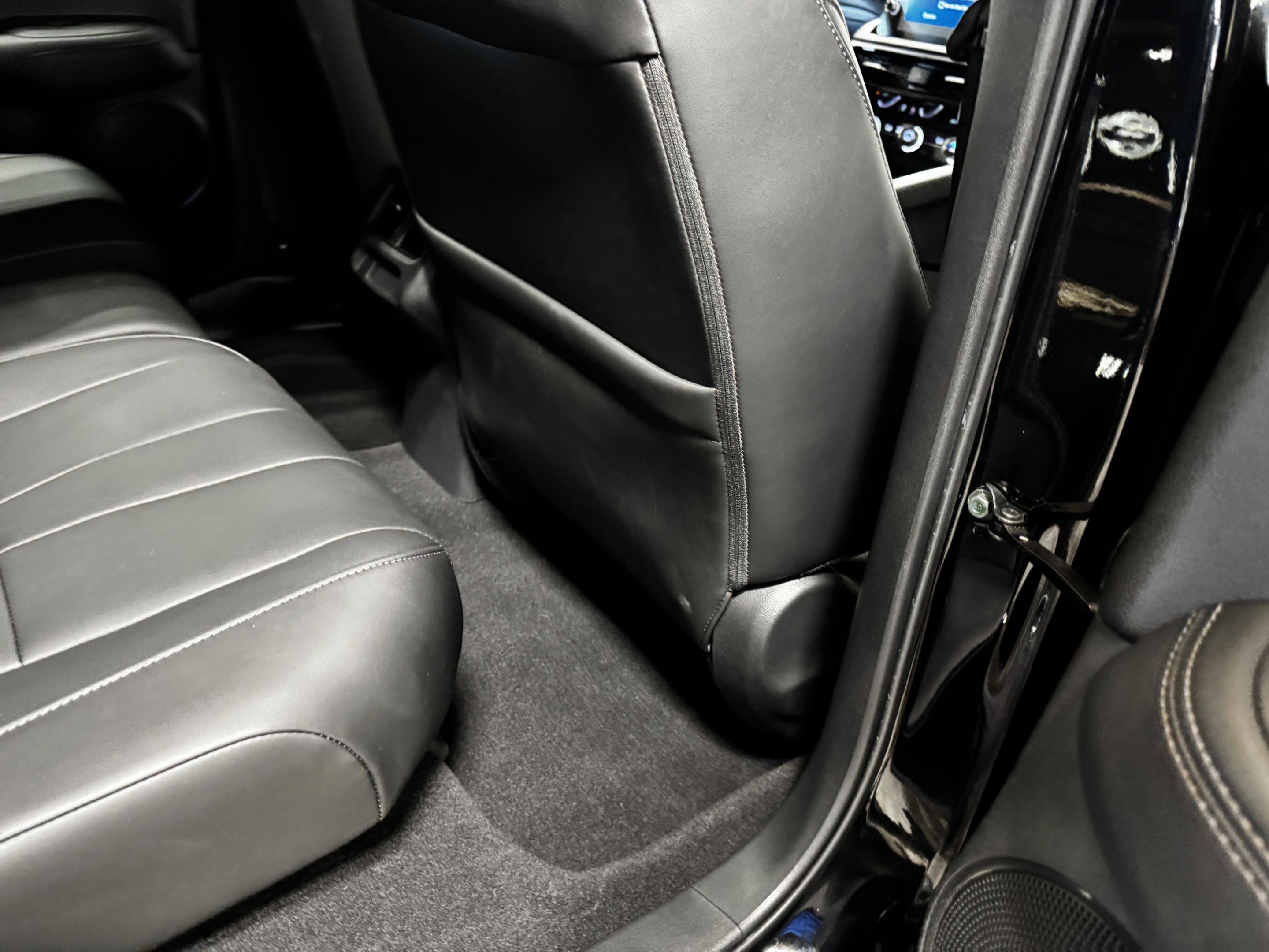 Certified 2025 Acura ADX FWD image 36