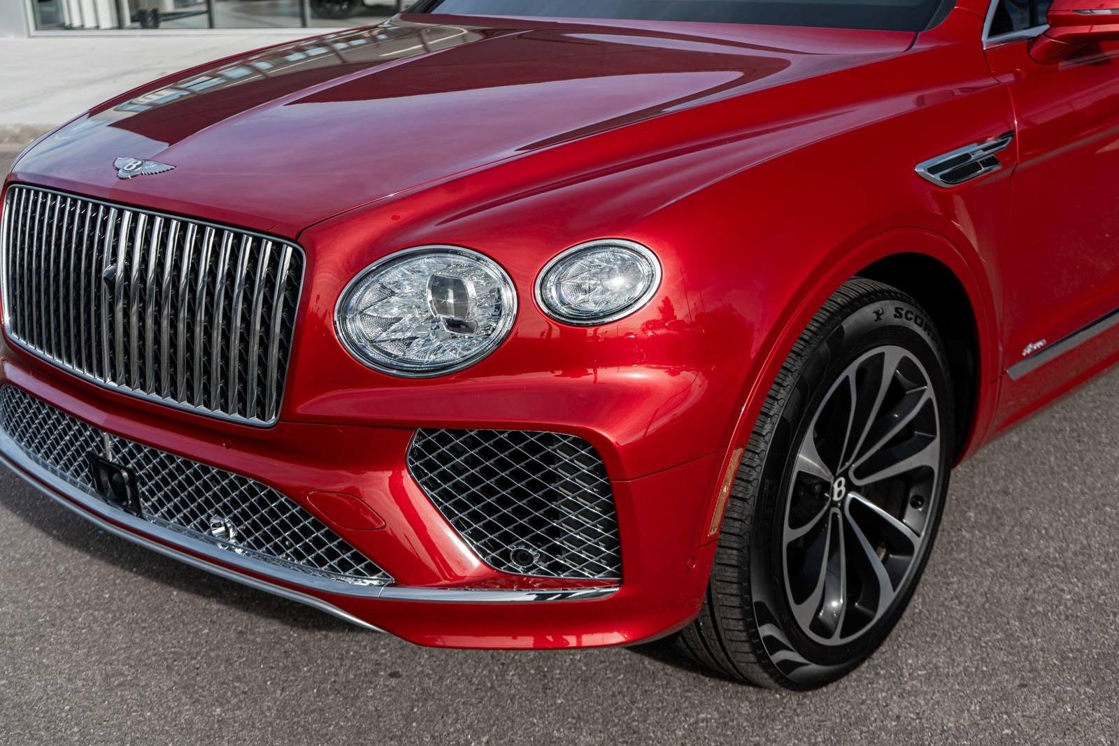 Used 2024 Bentley Bentayga Extended Wheelbase image 20