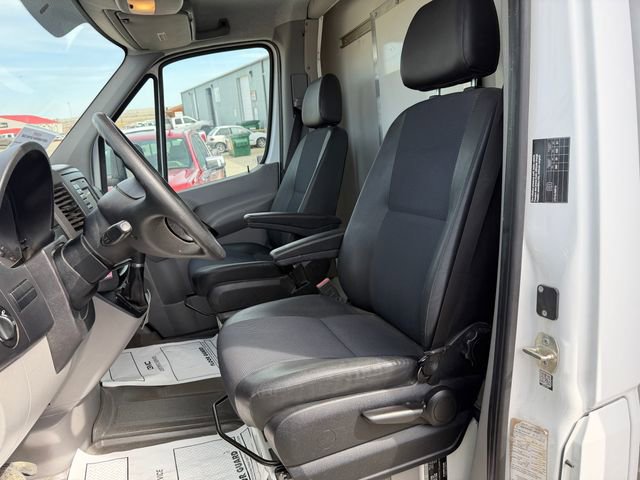 Used 2016 Freightliner Sprinter 3500 RWD image 17