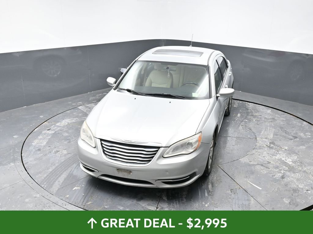 Used 2011 Chrysler 200 Touring image 17