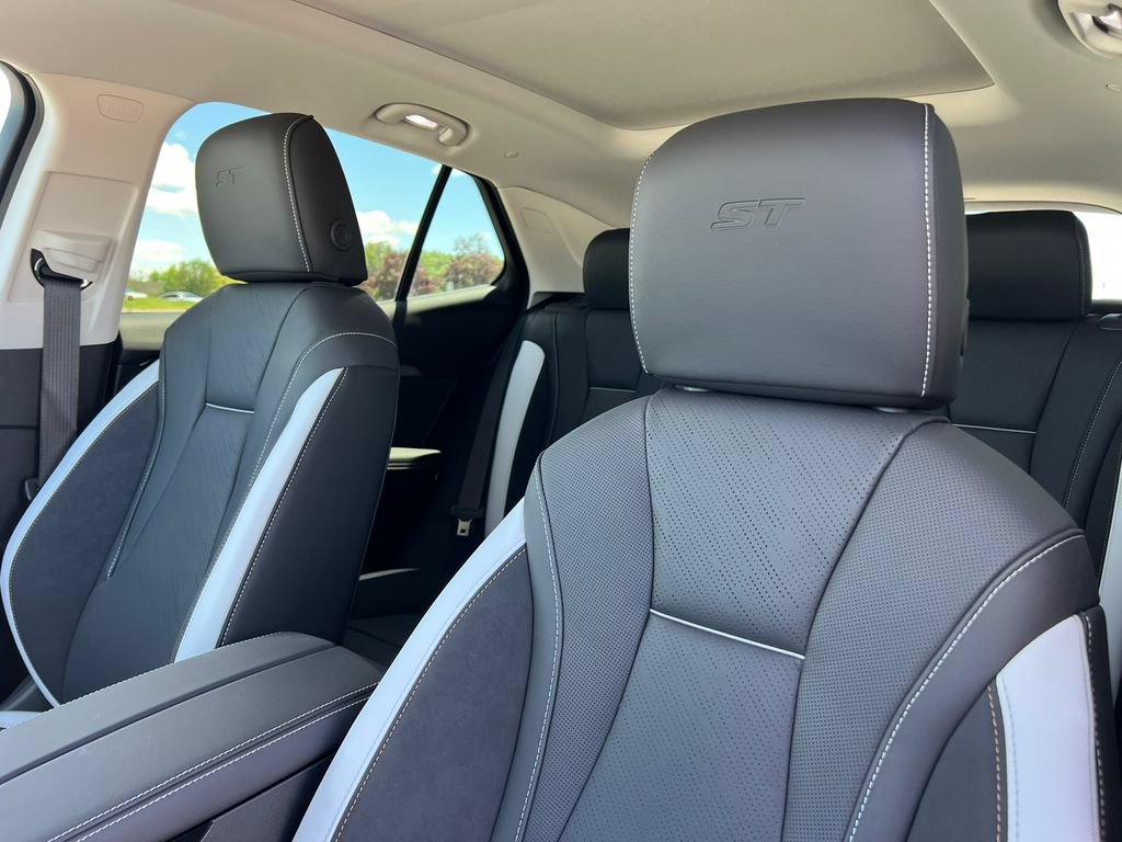 New 2026 Buick Envision Sport Touring AWD/4WD image 11