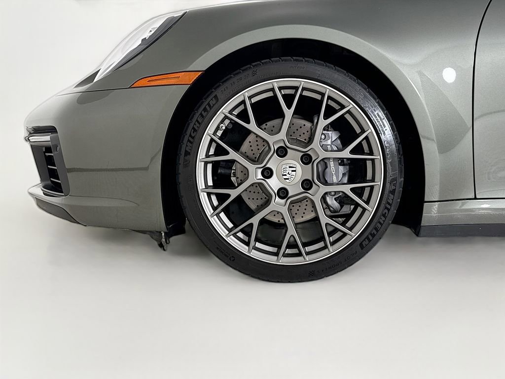 Used 2022 Porsche 911 Carrera RWD image 39