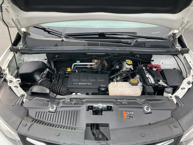 Used 2020 Chevrolet Trax LT w/ LT Convenience Package image 19