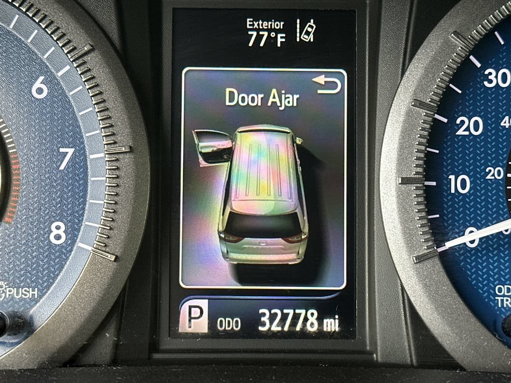 Used 2019 Toyota Sienna L FWD image 26
