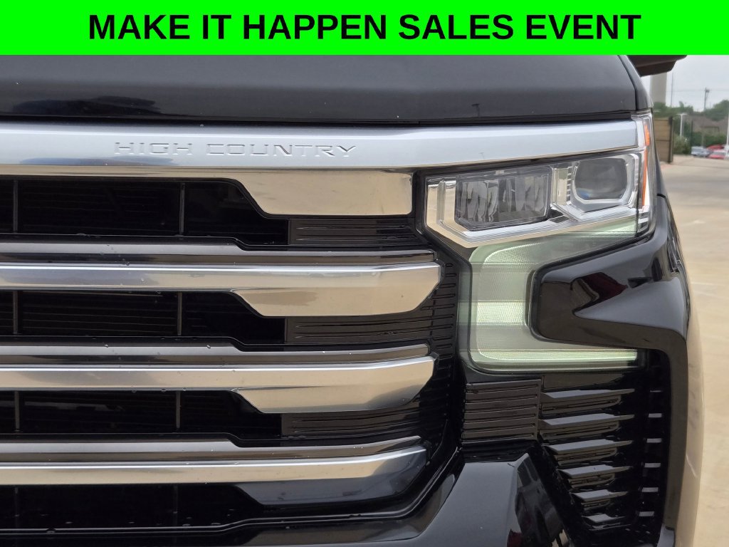 Used 2023 Chevrolet Silverado 1500 High Country w/ Technology Package AWD/4WD image 32