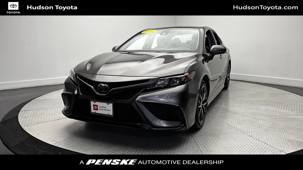 Used 2024 Toyota Camry SE