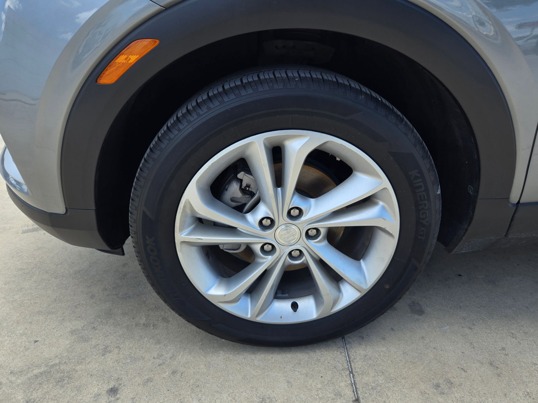 Certified 2023 Buick Encore GX Preferred w/ Cold Weather Comfort Package FWD image 28