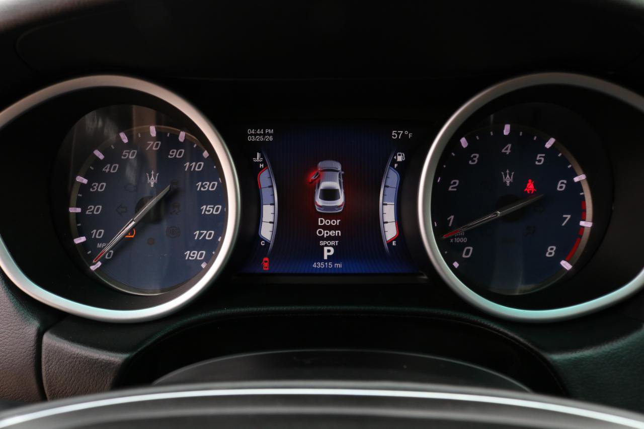 Used 2014 Maserati Ghibli S Q4 AWD/4WD image 29