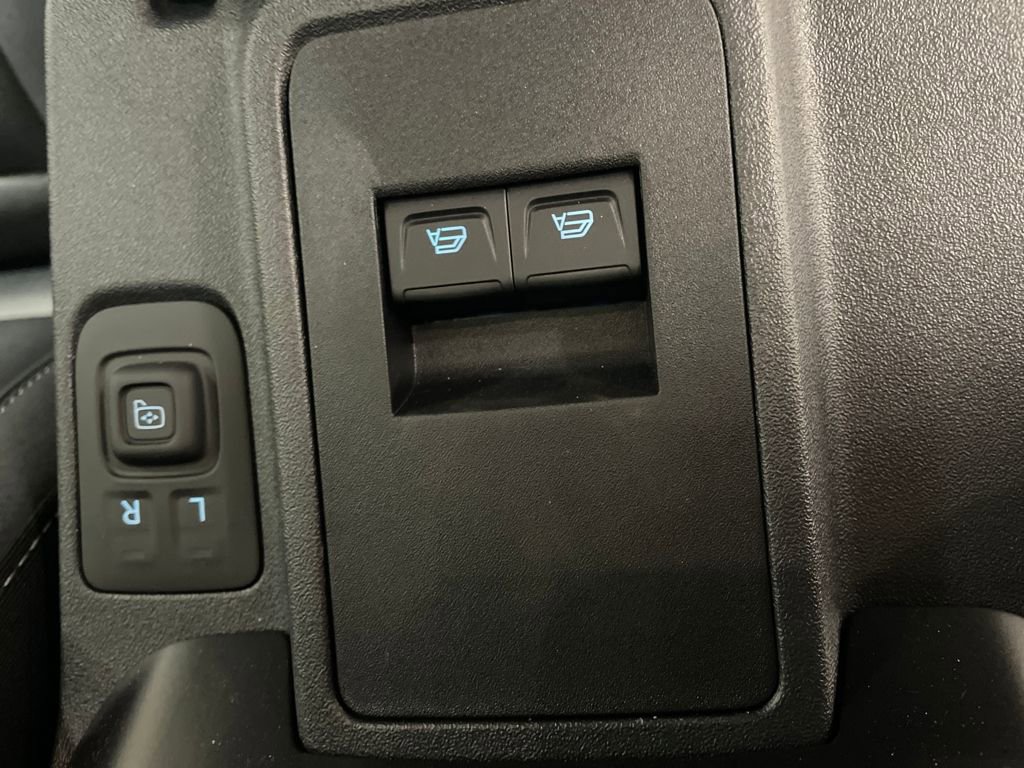 New 2025 Ford Bronco Badlands image 16