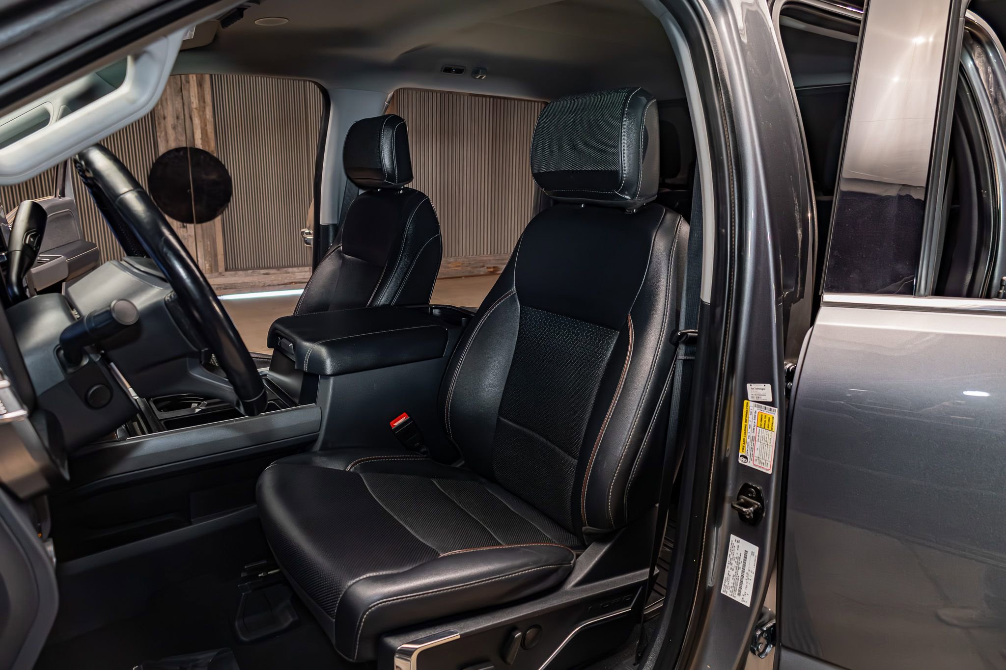 Used 2023 Ford F350 Lariat w/ Lariat Ultimate Package AWD/4WD image 20