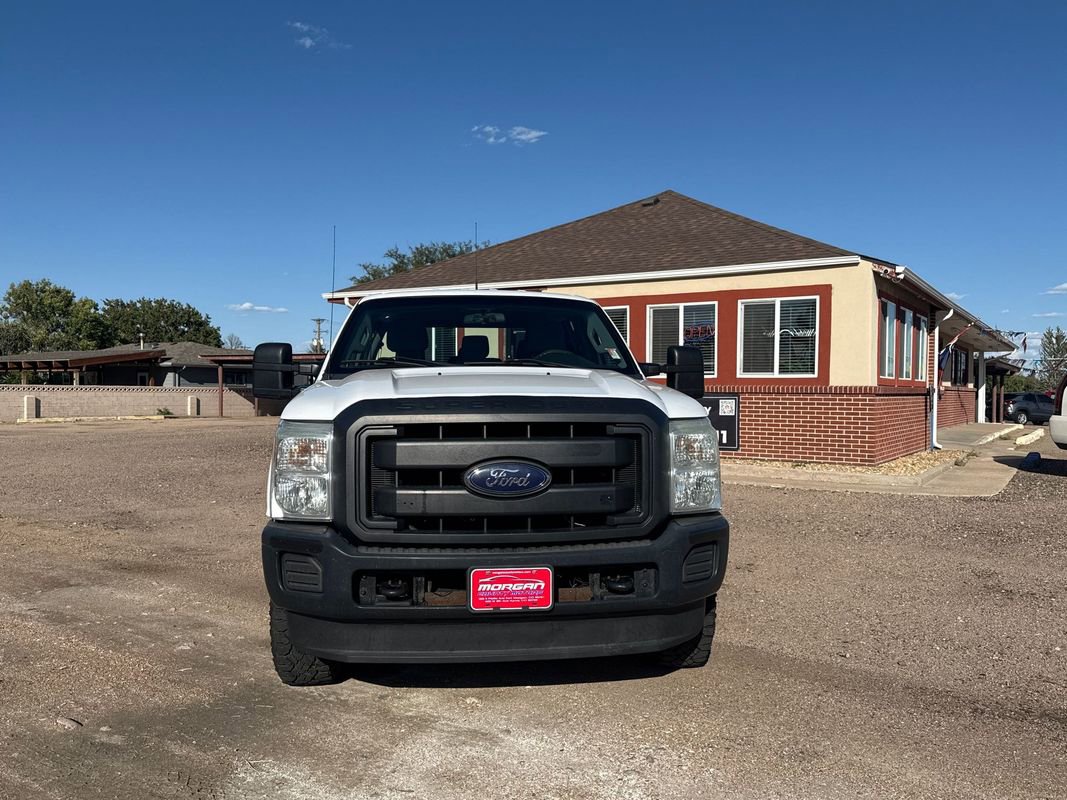 Used 2015 Ford F250 XL w/ Camper Package image 2
