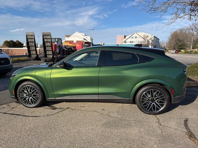 New 2025 Ford Mustang Mach-E Premium image 3