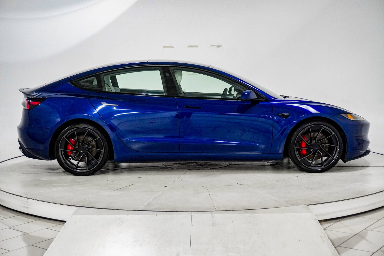 Used 2025 Tesla Model 3 Performance AWD/4WD image 11