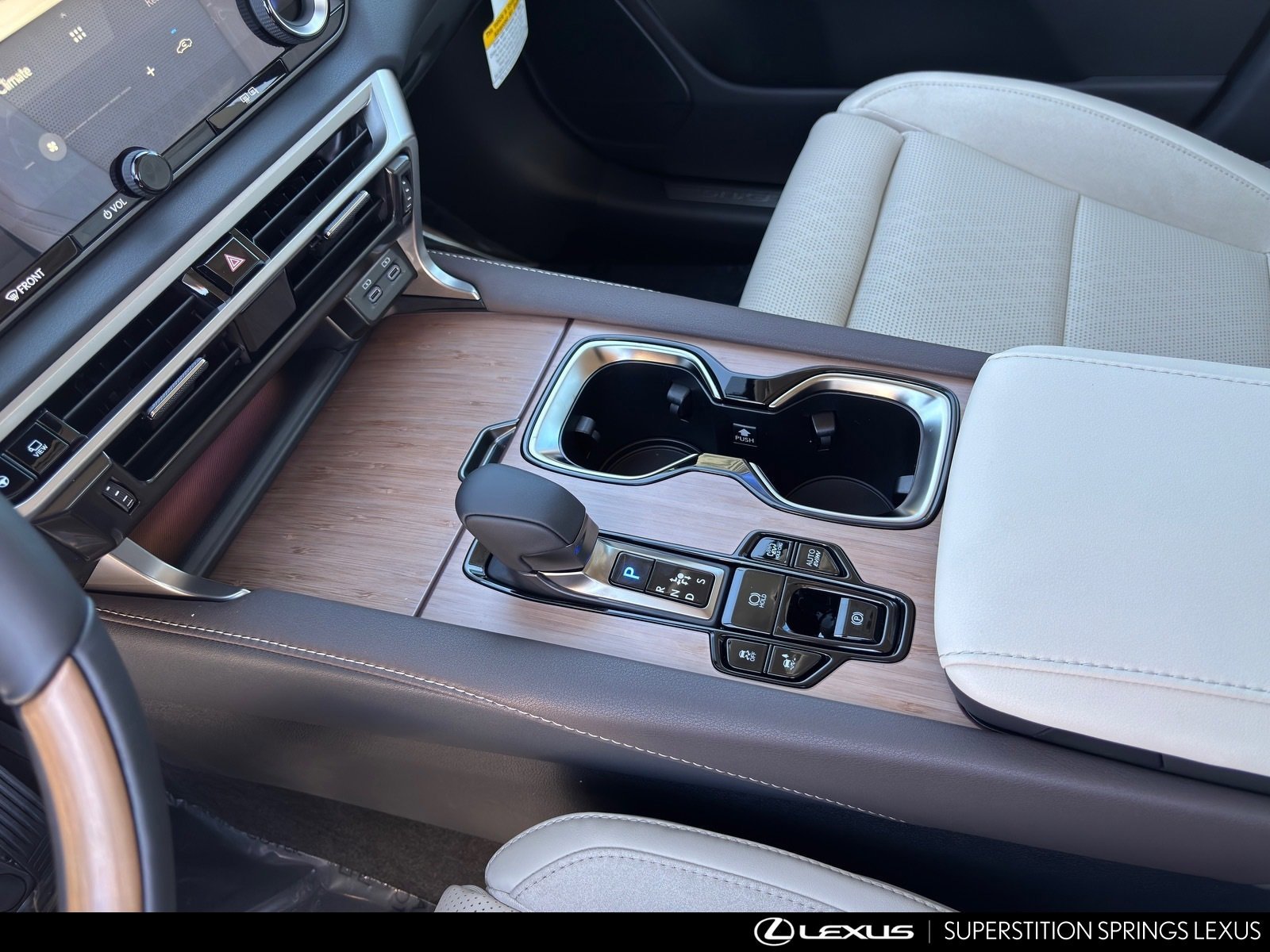 New 2026 Lexus RX 450h AWD image 23