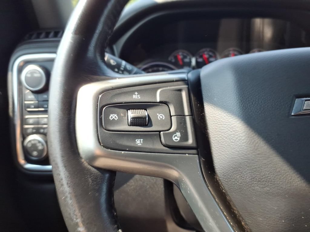 Used 2021 Chevrolet Silverado 1500 RST w/ Convenience Package II AWD/4WD image 14