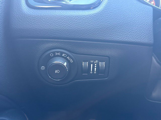 Used 2019 Jeep Compass Limited AWD/4WD image 21