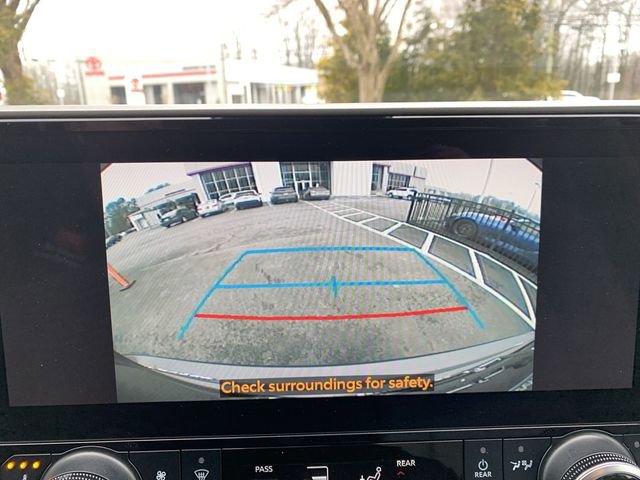 Certified 2024 Toyota Highlander XLE image 22