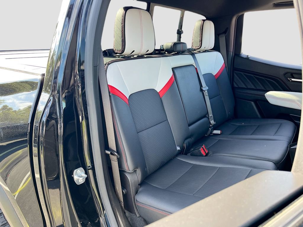 Used 2024 GMC Canyon AT4X image 27