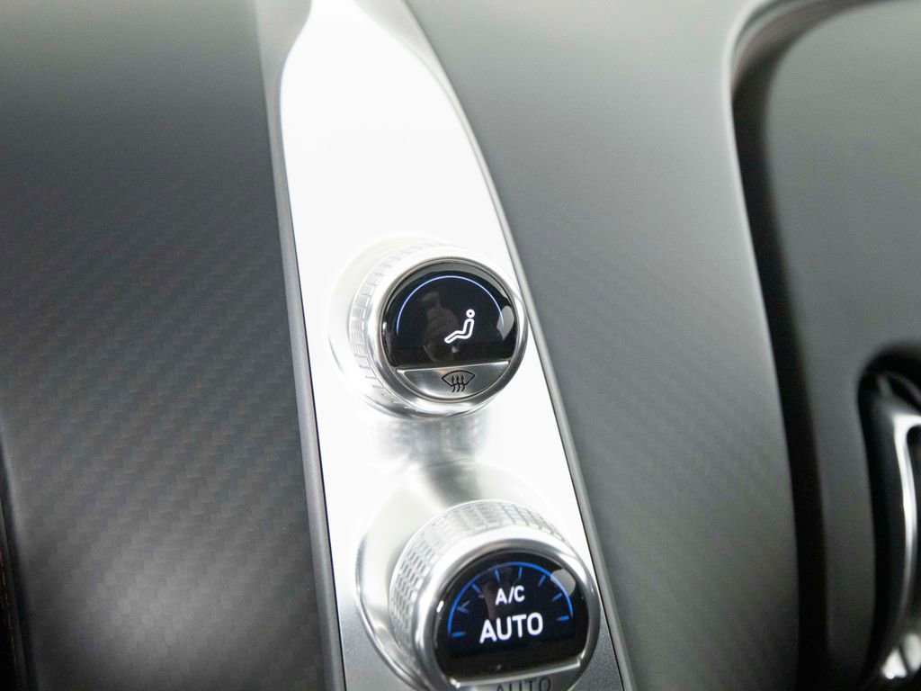 Used 2019 Bugatti Chiron image 50