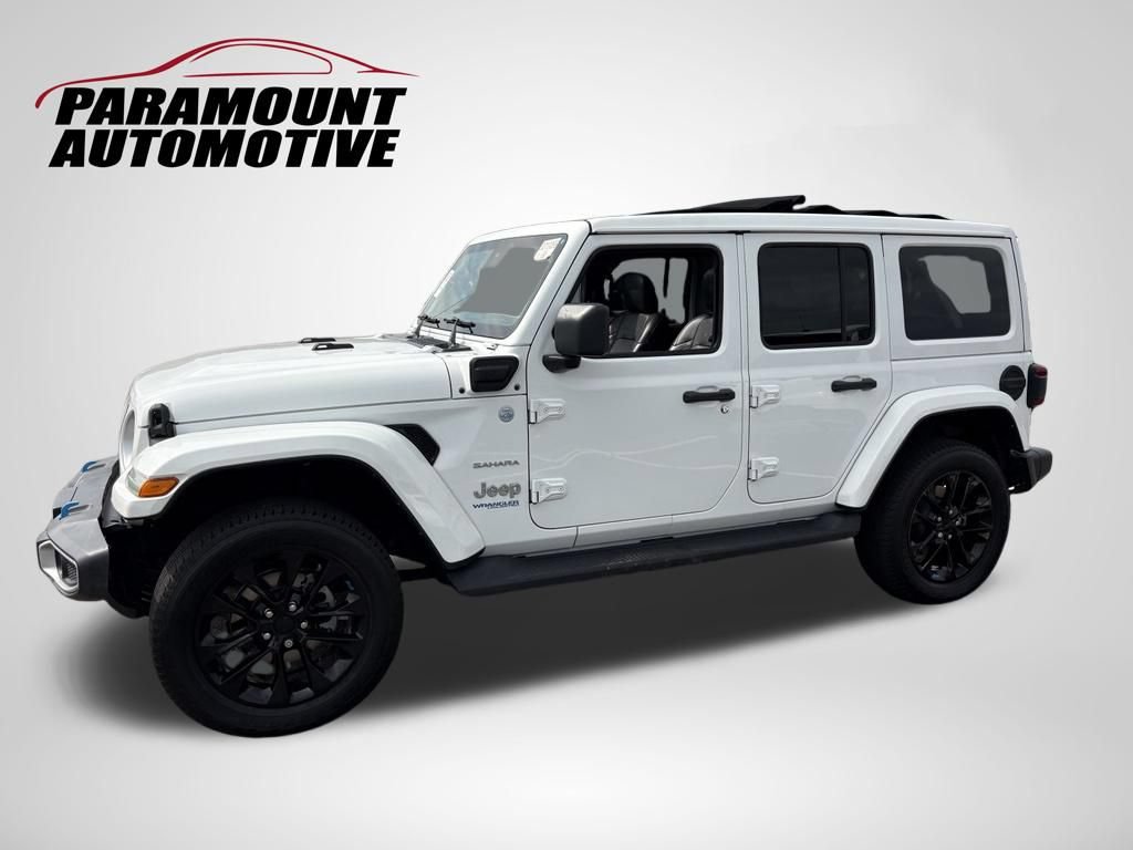Used 2022 Jeep Wrangler Unlimited Sahara w/ Cold Weather Group AWD/4WD image 9